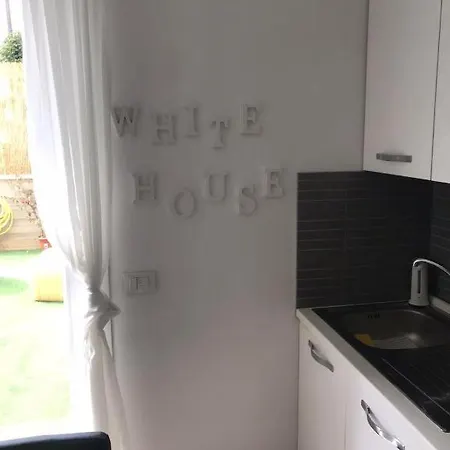 Holiday home White House 1492 Il Sogno Continua